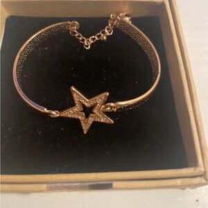 Elegant Star Gold Bracelet